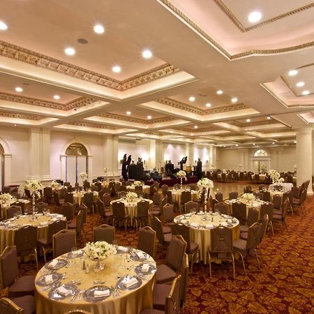Safi Royal Luxury Valle San Pedro Garza Garcia Exteriör bild The ballroom