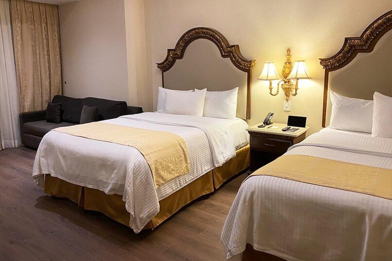 Safi Royal Luxury Valle San Pedro Garza Garcia Exteriör bild A room at the hotel