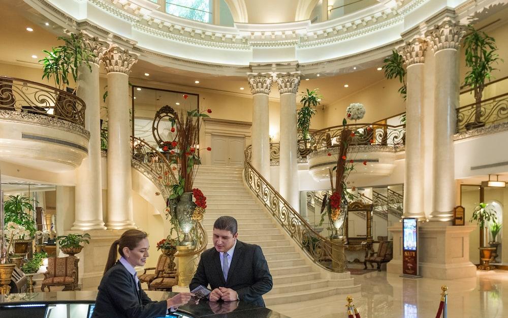 Safi Royal Luxury Valle San Pedro Garza Garcia Exteriör bild Lobby