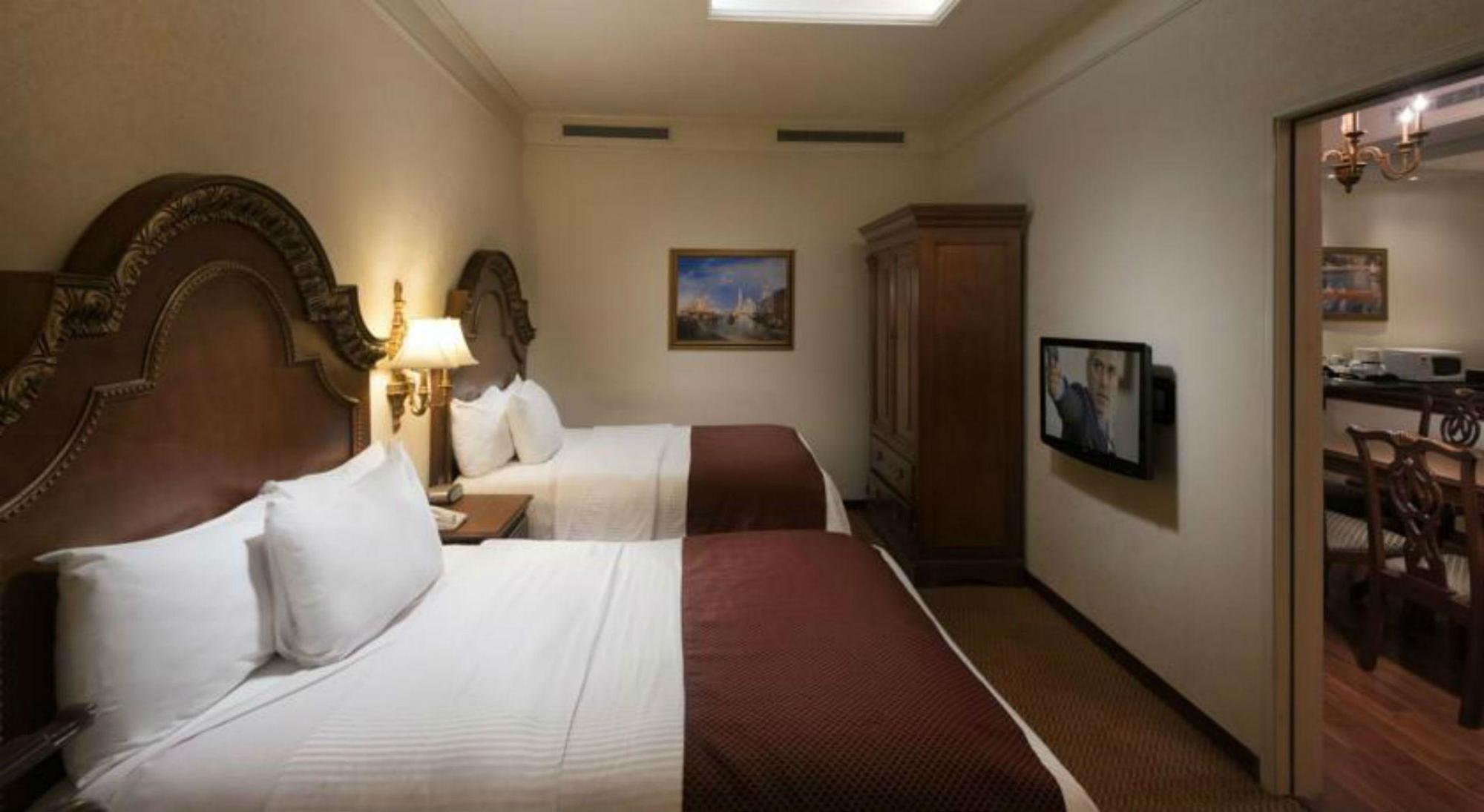 Safi Royal Luxury Valle San Pedro Garza Garcia Exteriör bild A room at the hotel