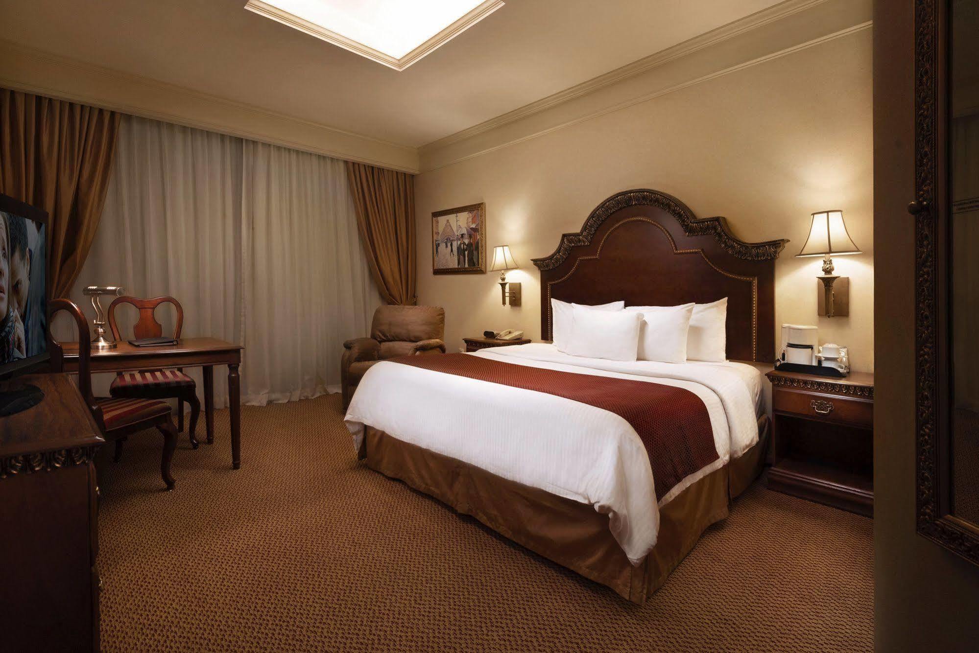 Safi Royal Luxury Valle San Pedro Garza Garcia Exteriör bild Deluxe Room